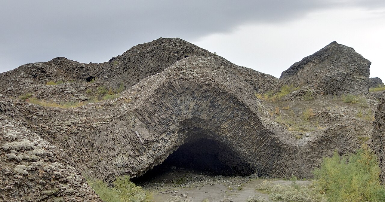 Hljóðaklettar Echo Rocks