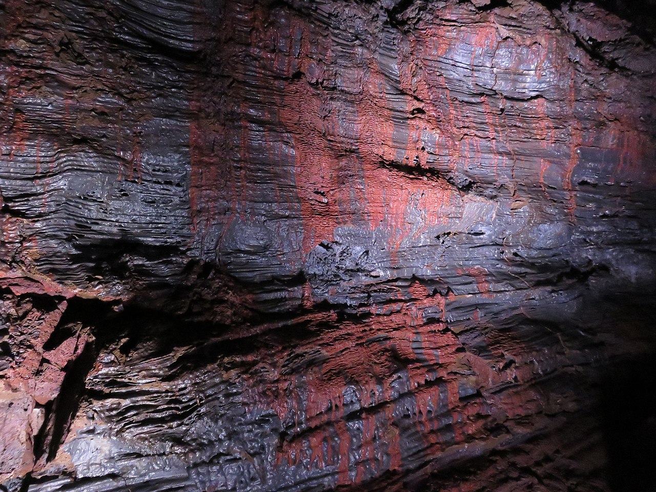 Gjábakkahellir Lava Tube